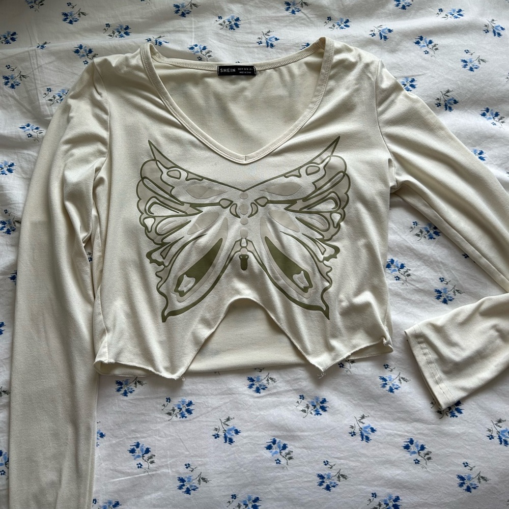 Long sleeve butterfly Y2K top